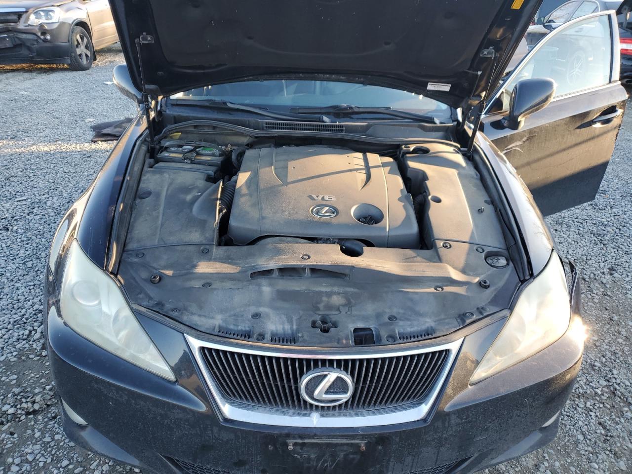 2008 Lexus IS - Image 11