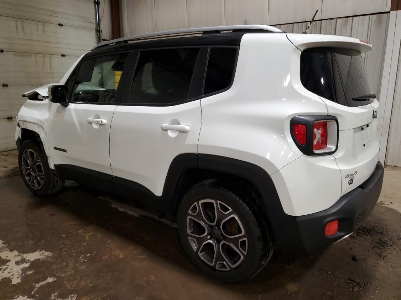 2015 Jeep Renegade - Image 2