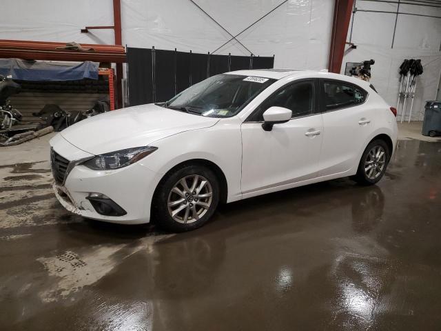  MAZDA 3 2016 Biały