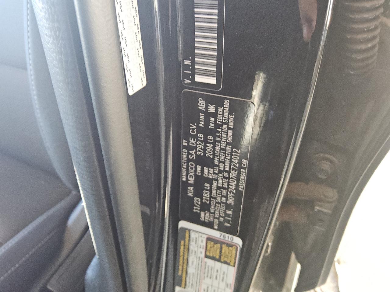 2024 Kia Forte - Image 13