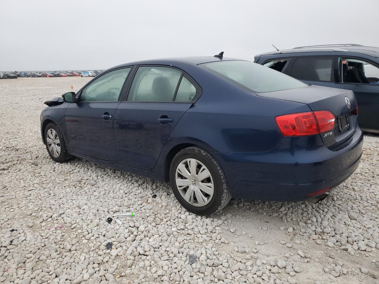 2014 Volkswagen Jetta - Image 2