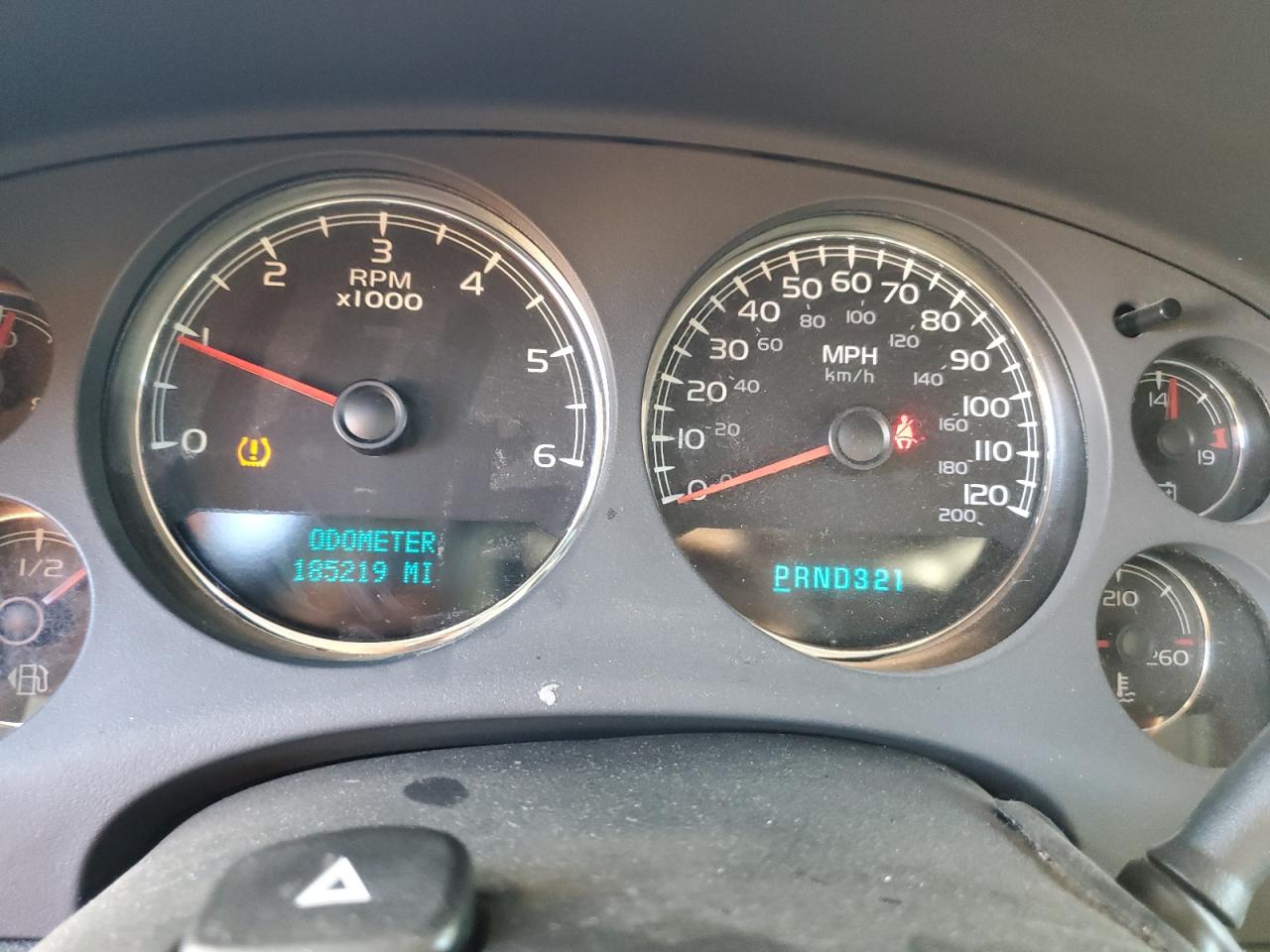 2007 GMC Yukon - Image 9