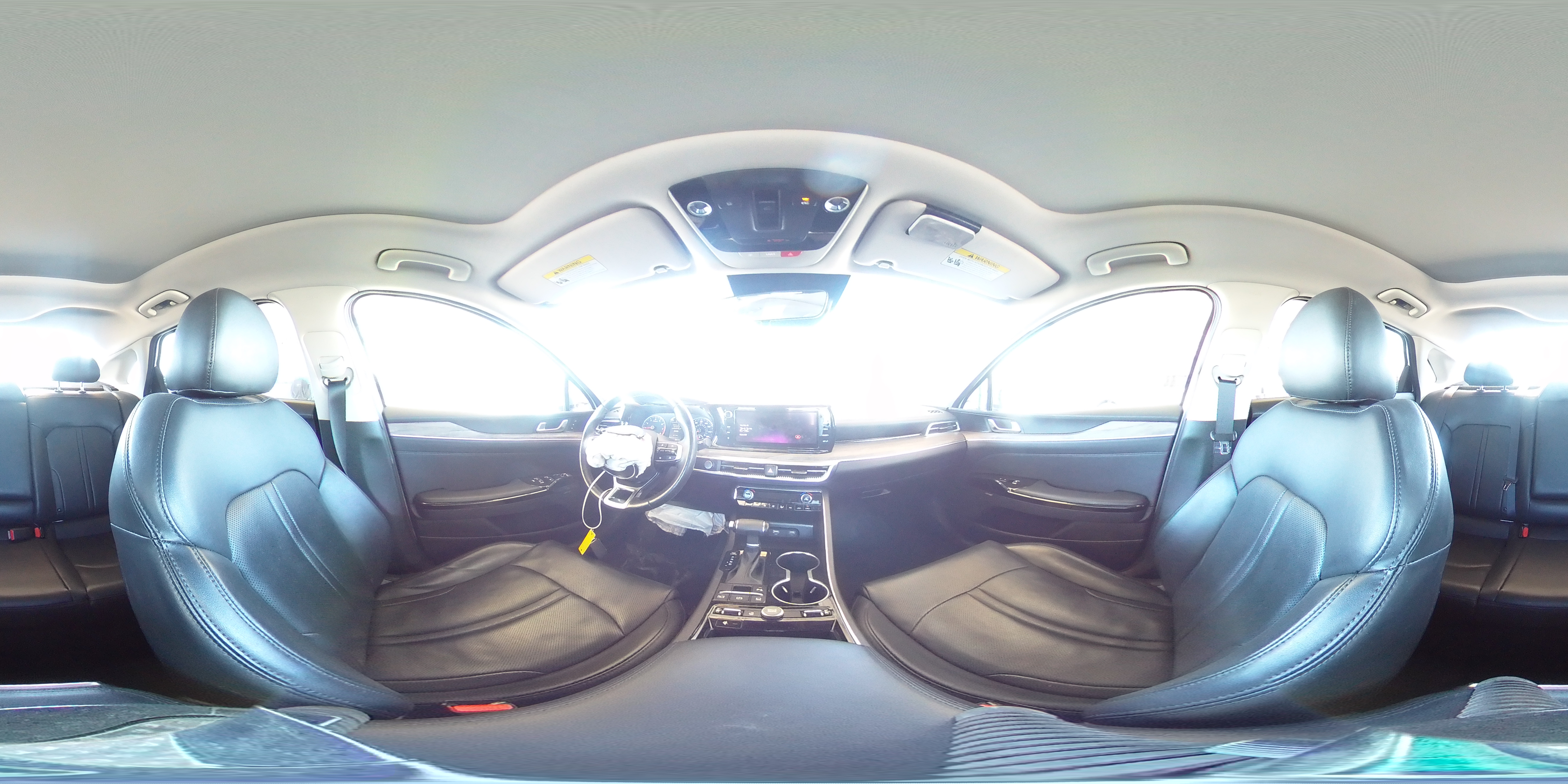 2022 Kia K5 - Image 12