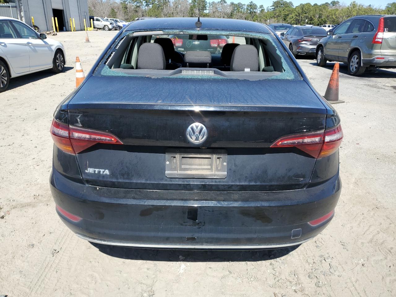 2019 Volkswagen Jetta - Image 6