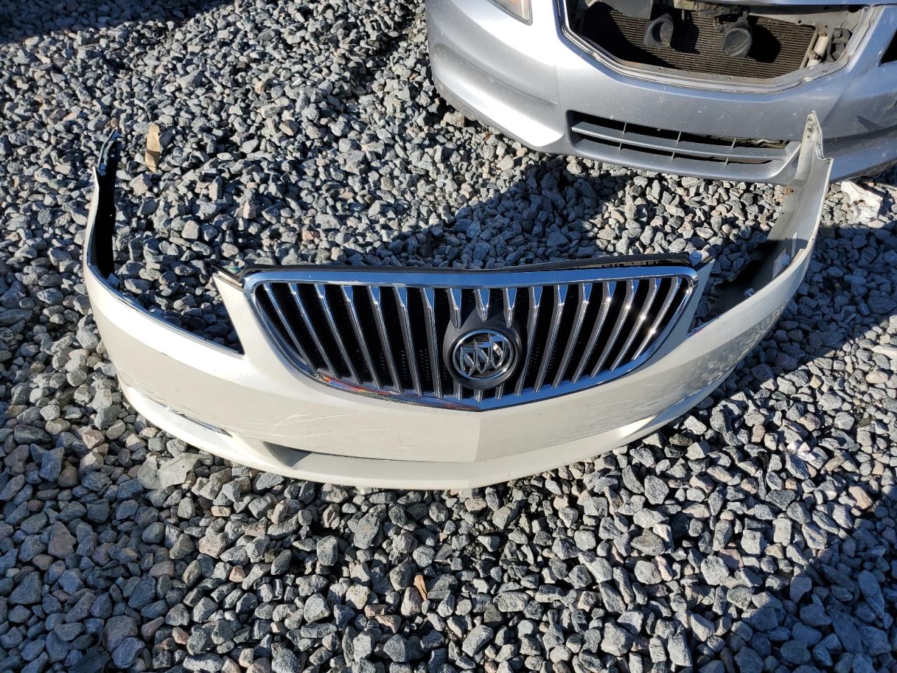 2013 Buick LaCrosse - Image 12