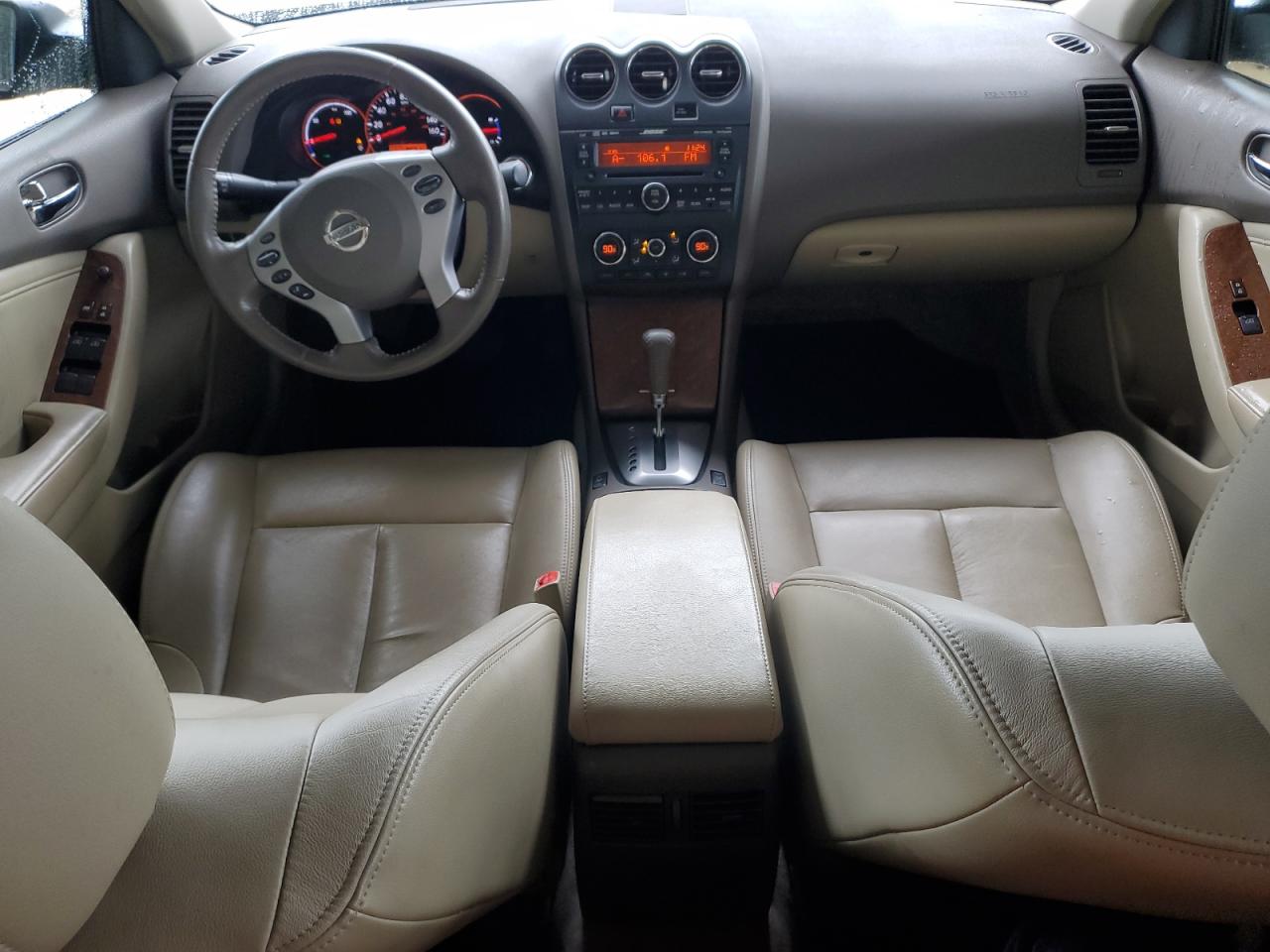 2009 Nissan Altima - Image 8
