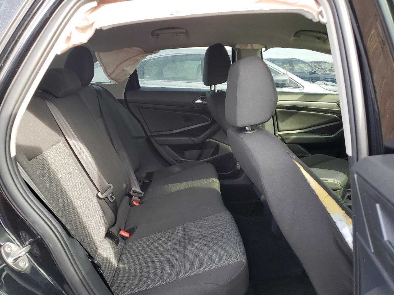 2021 Volkswagen Jetta - Image 10