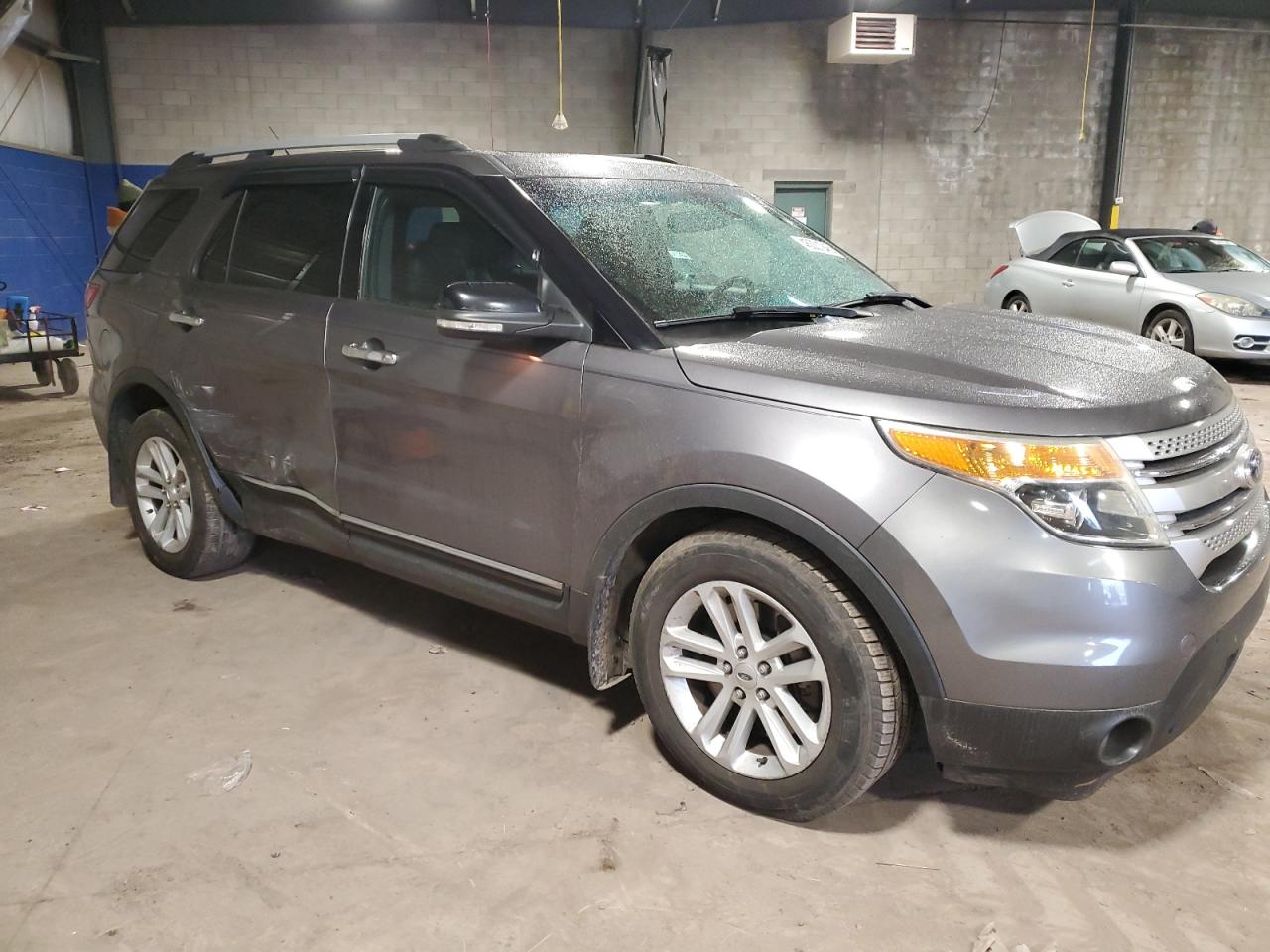 2014 Ford Explorer - Image 4