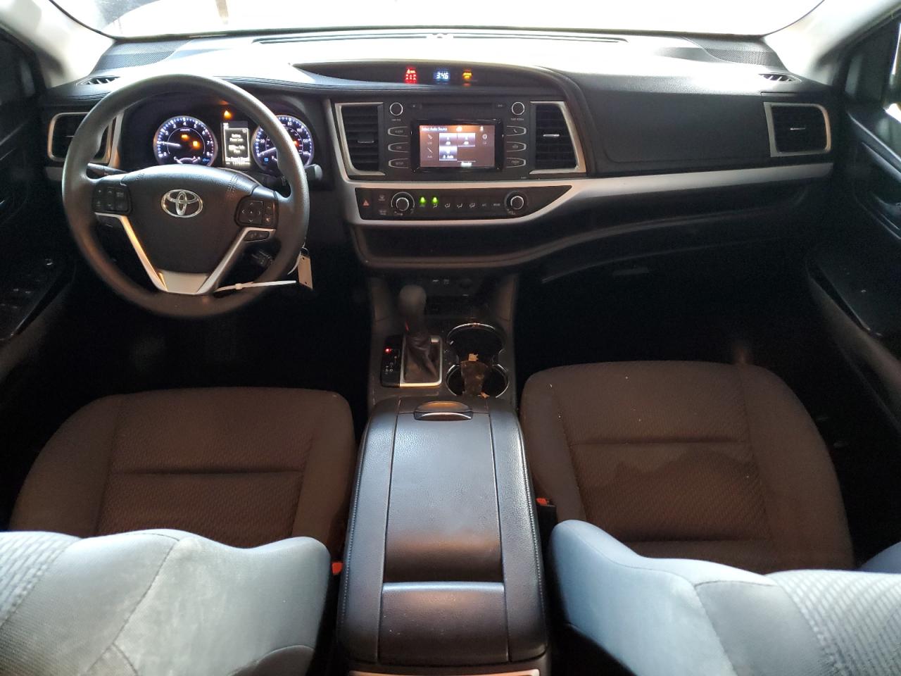 2019 Toyota Highlander - Image 8