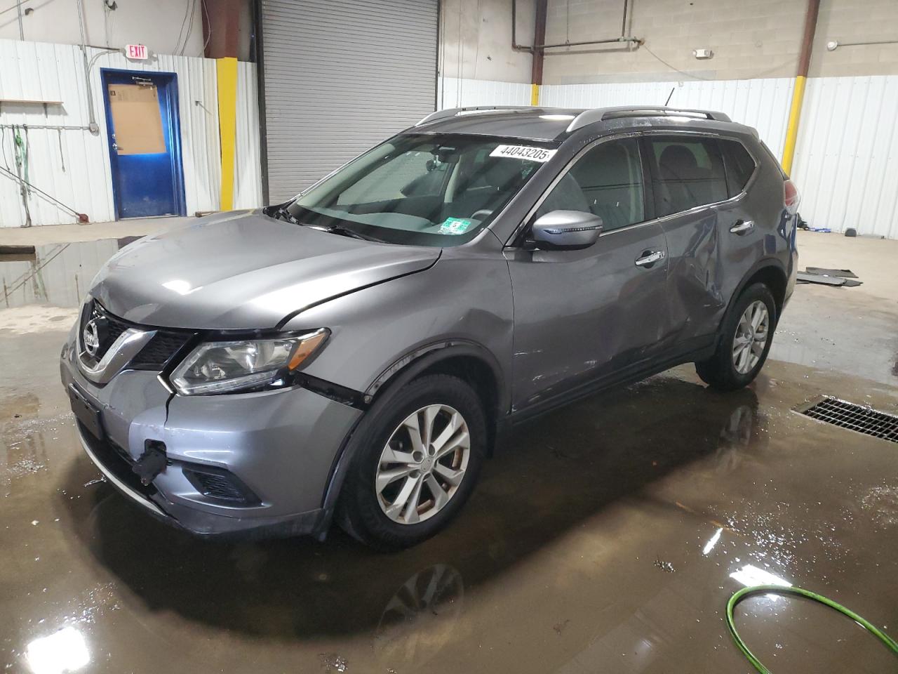 2016 Nissan Rogue - Image 1