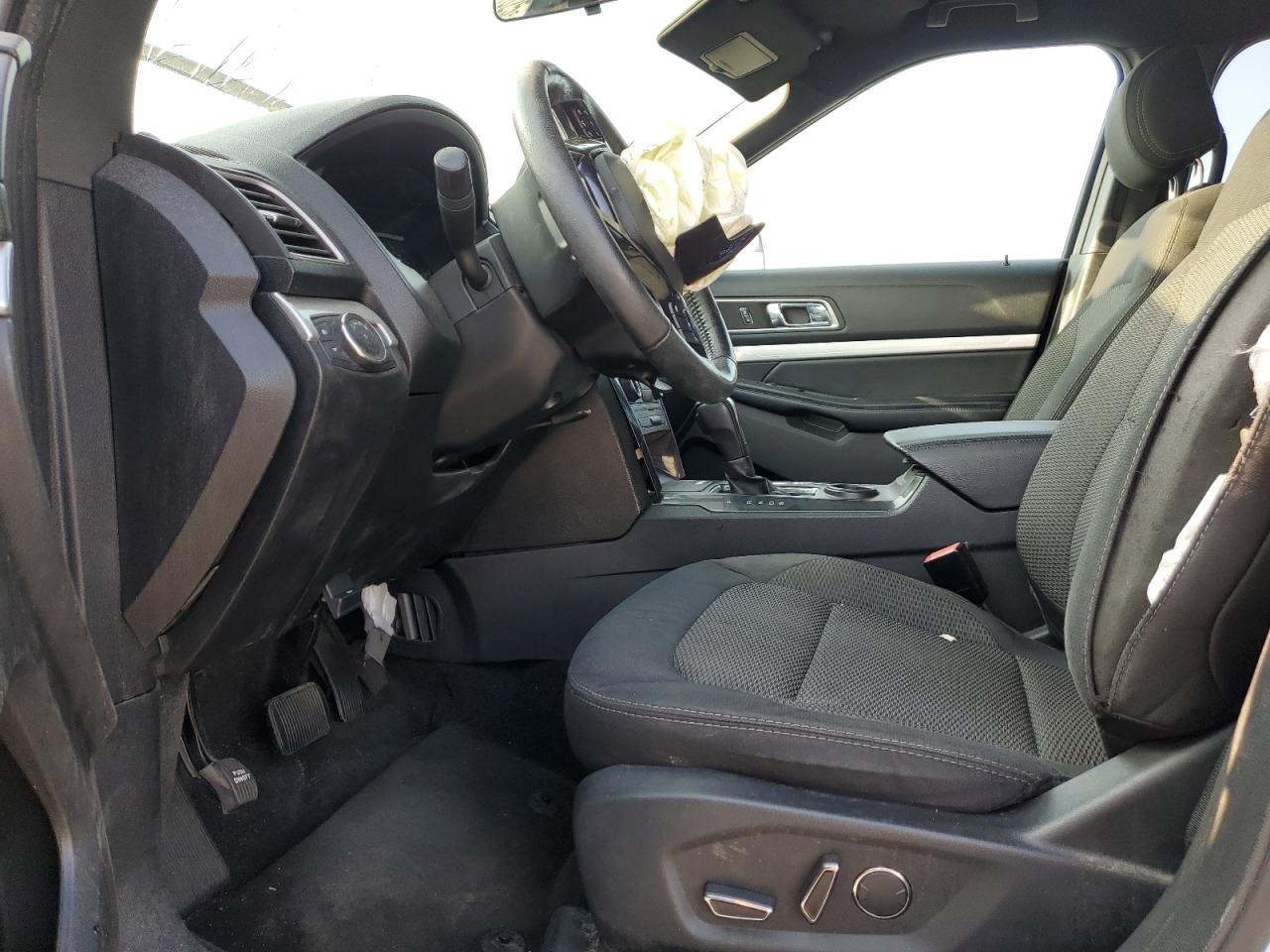 2017 Ford Explorer - Image 7