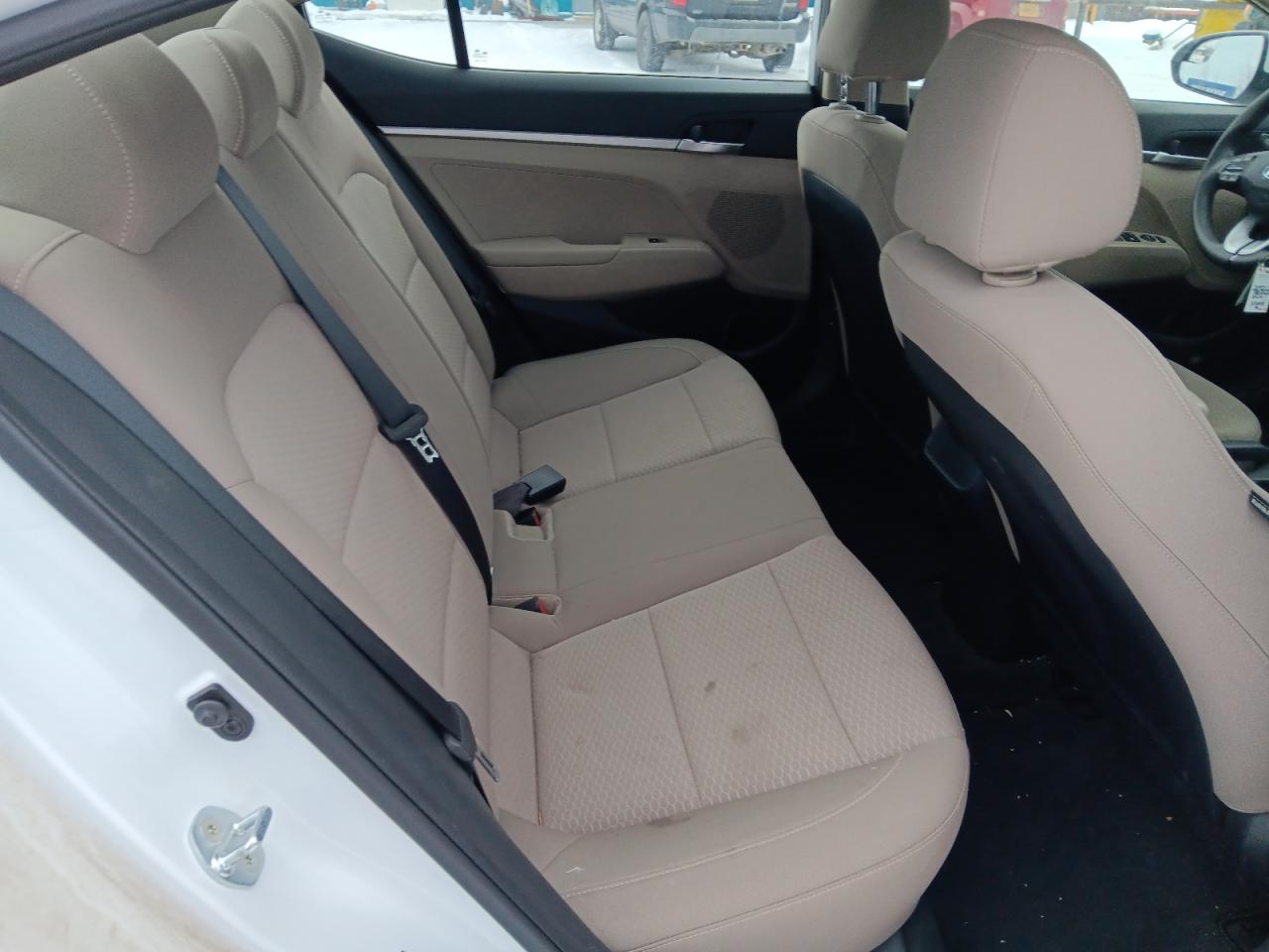 2020 Hyundai Elantra - Image 10