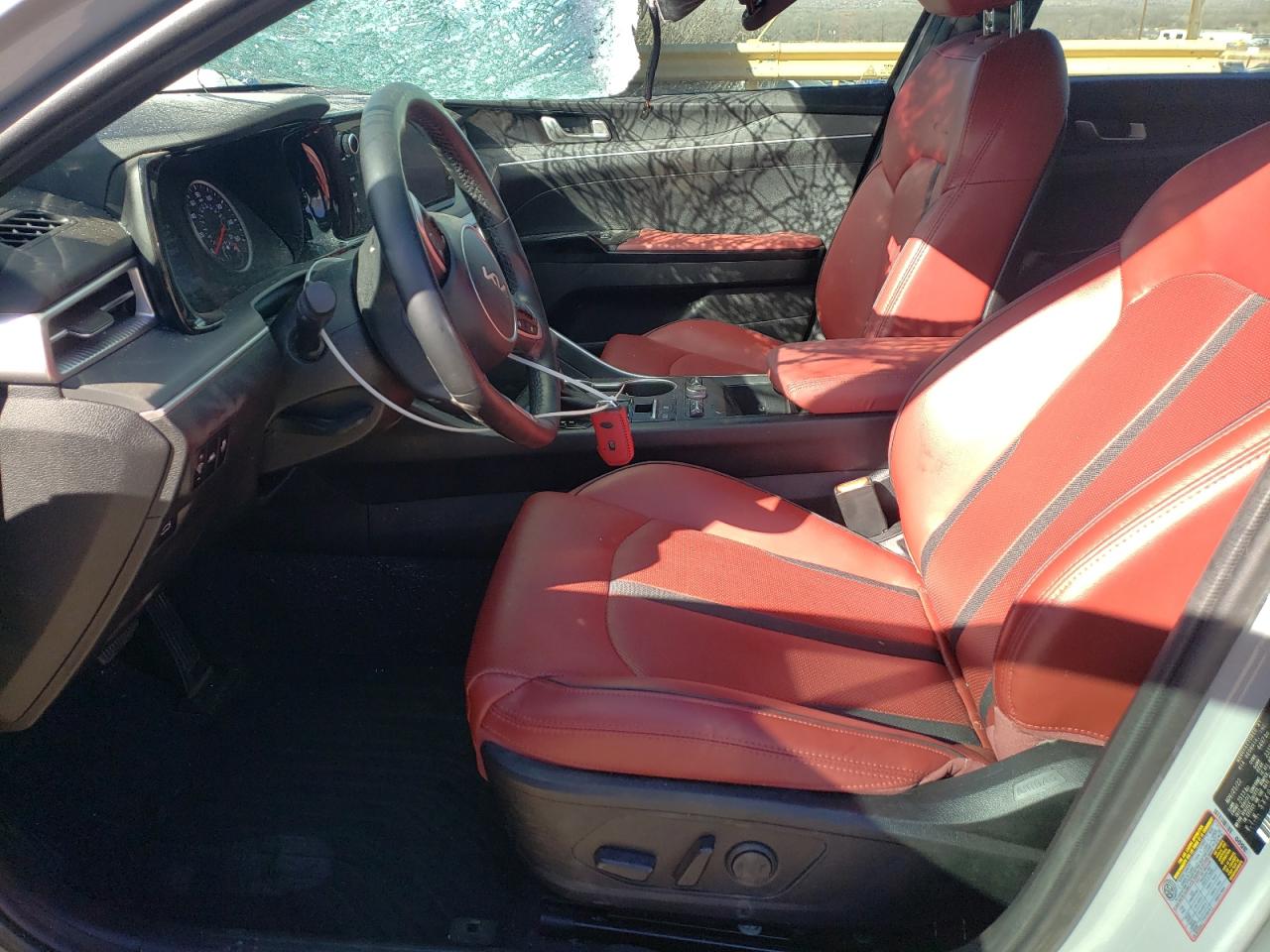 2023 Kia K5 - Image 7