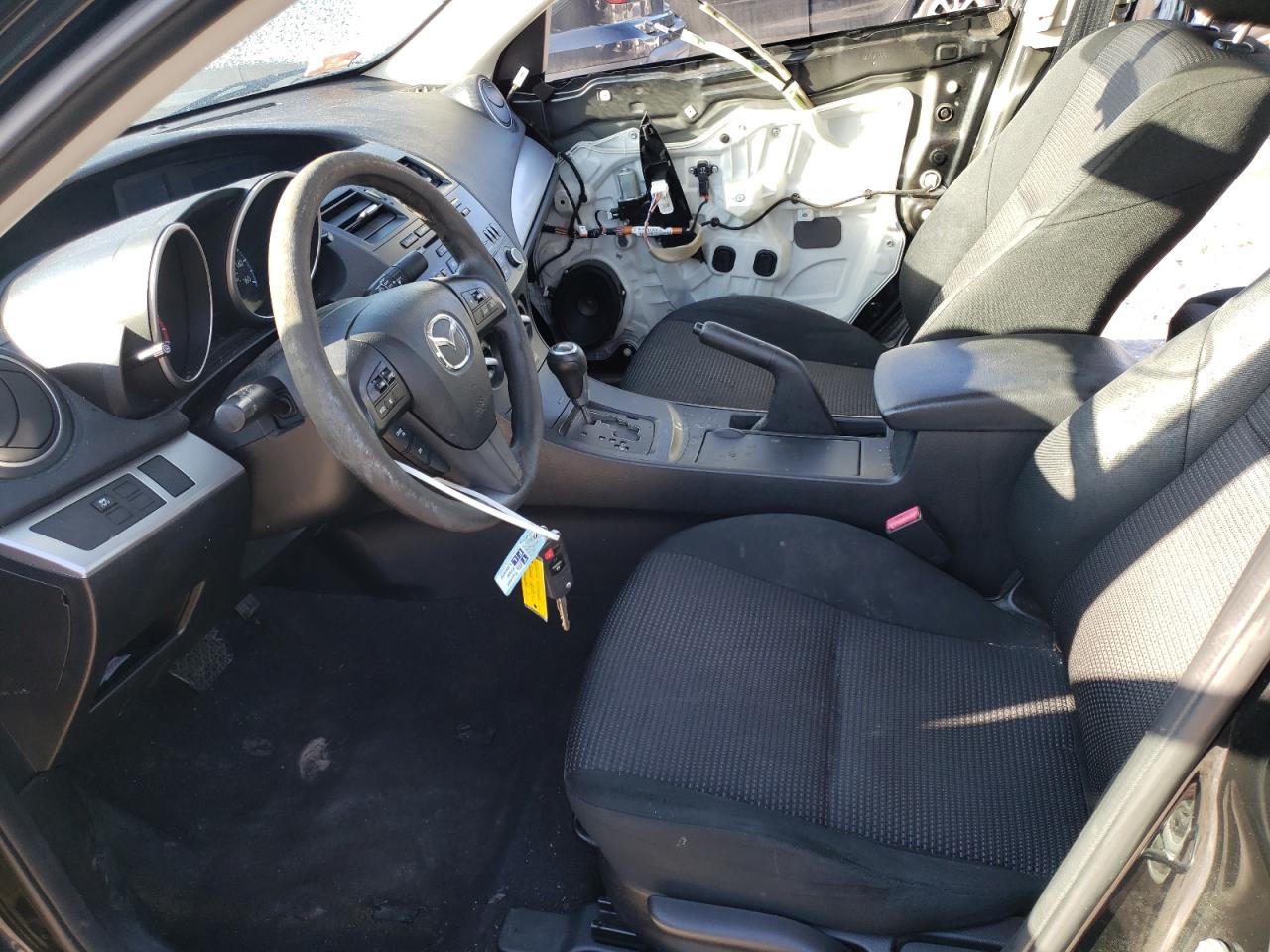 2013 Mazda 3 - Image 7