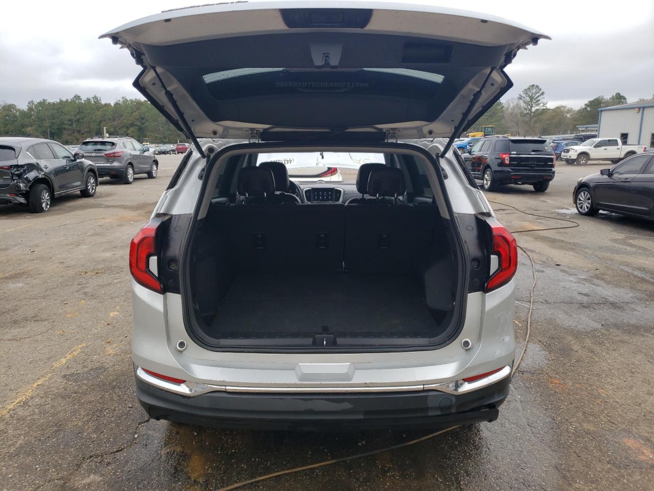 2019 GMC Terrain - Image 6