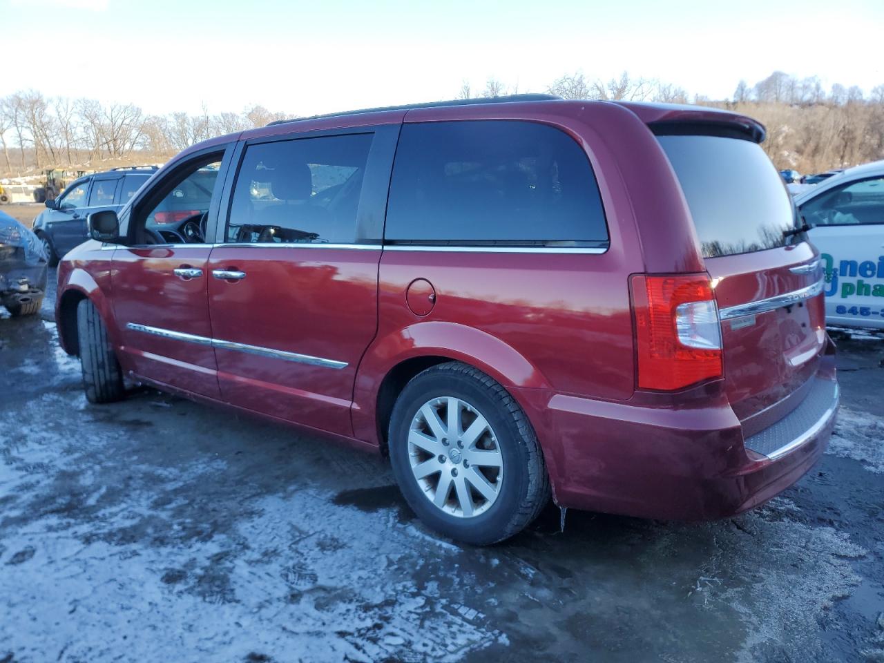 2012 Chrysler Town & Country - Image 2