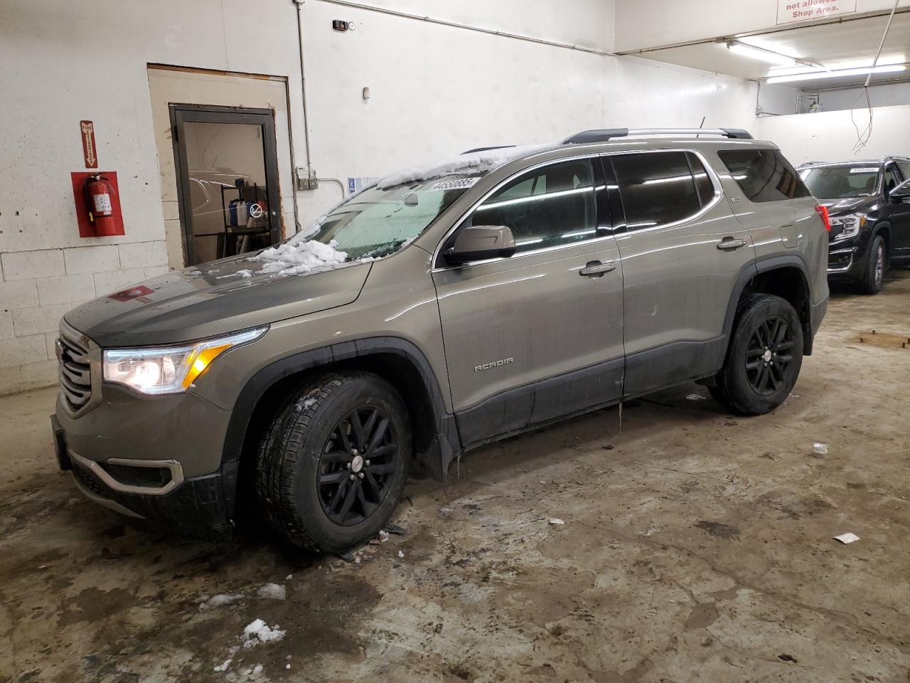 GMC Acadia
