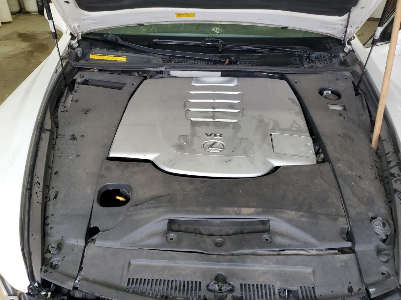 2009 Lexus LS - Image 11