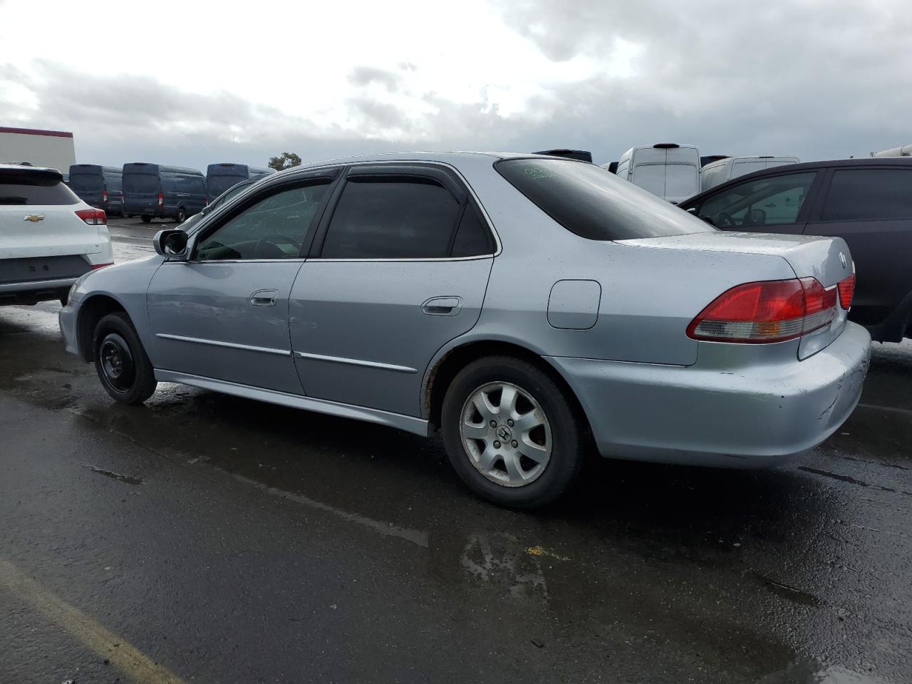 2001 Honda Accord - Image 2