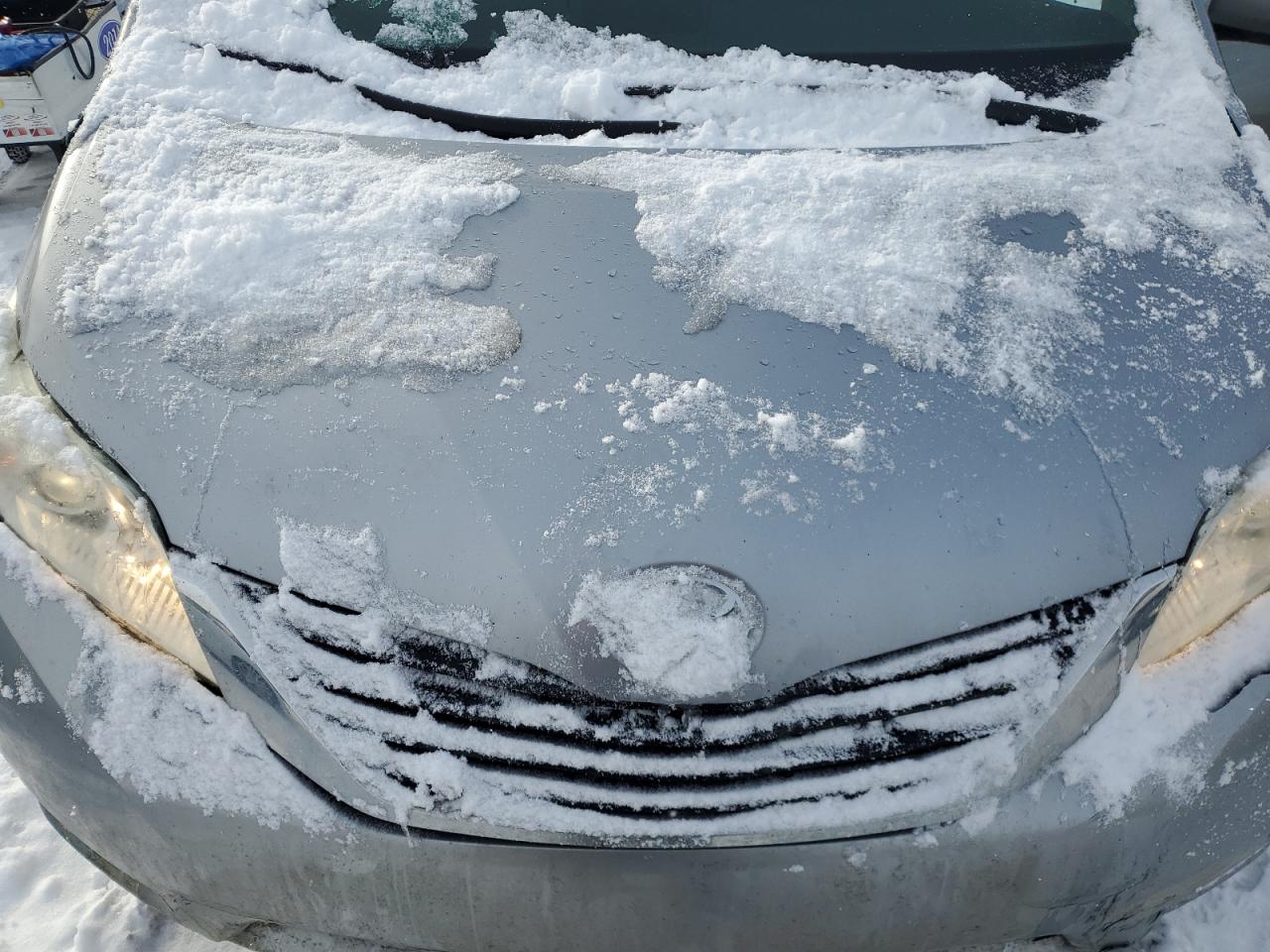 2011 Toyota Sienna - Image 12