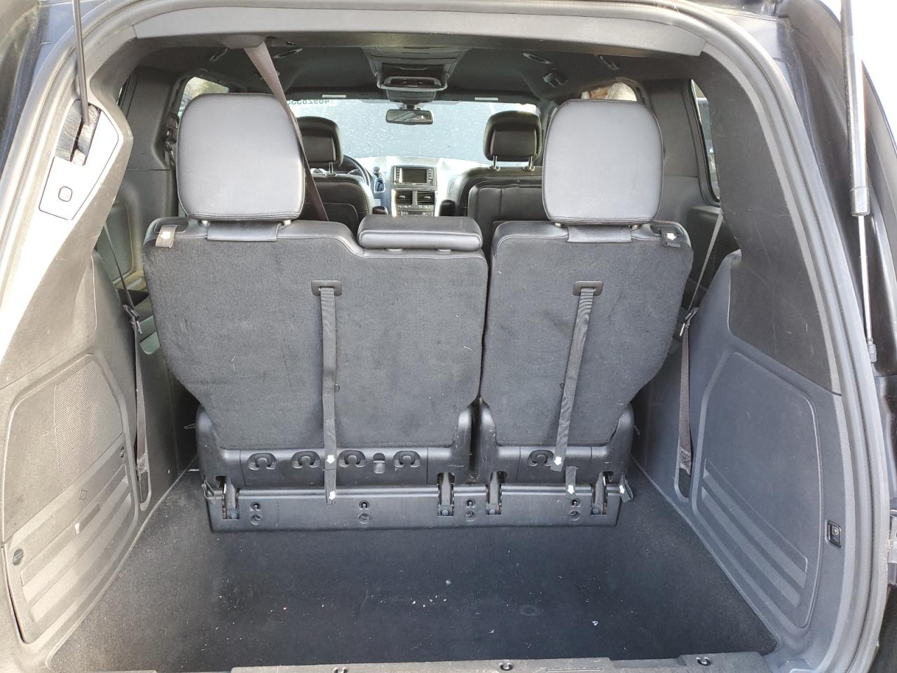 2019 Dodge Caravan - Image 6