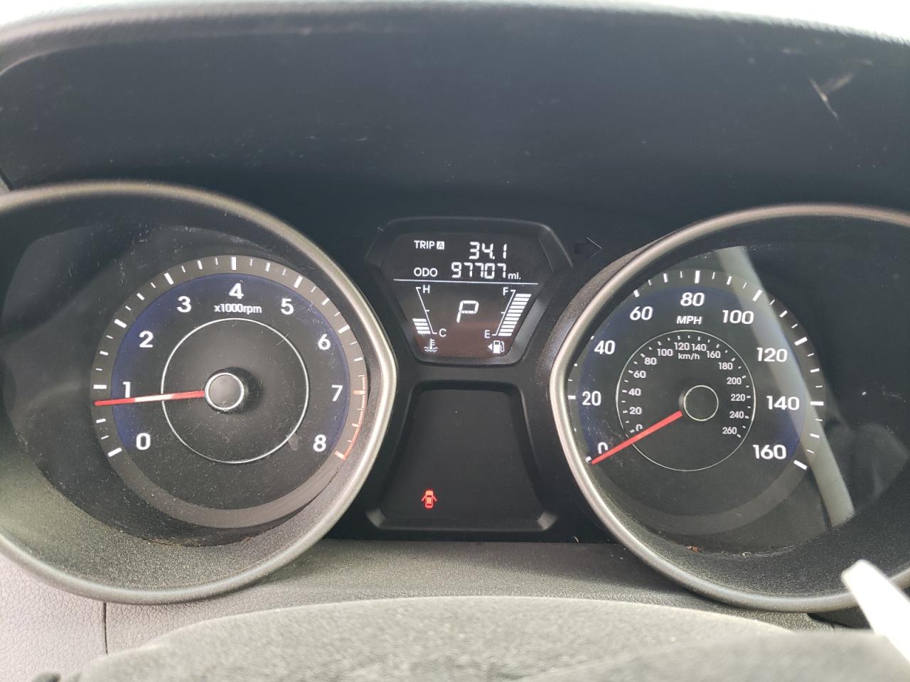 2013 Hyundai Elantra - Image 9