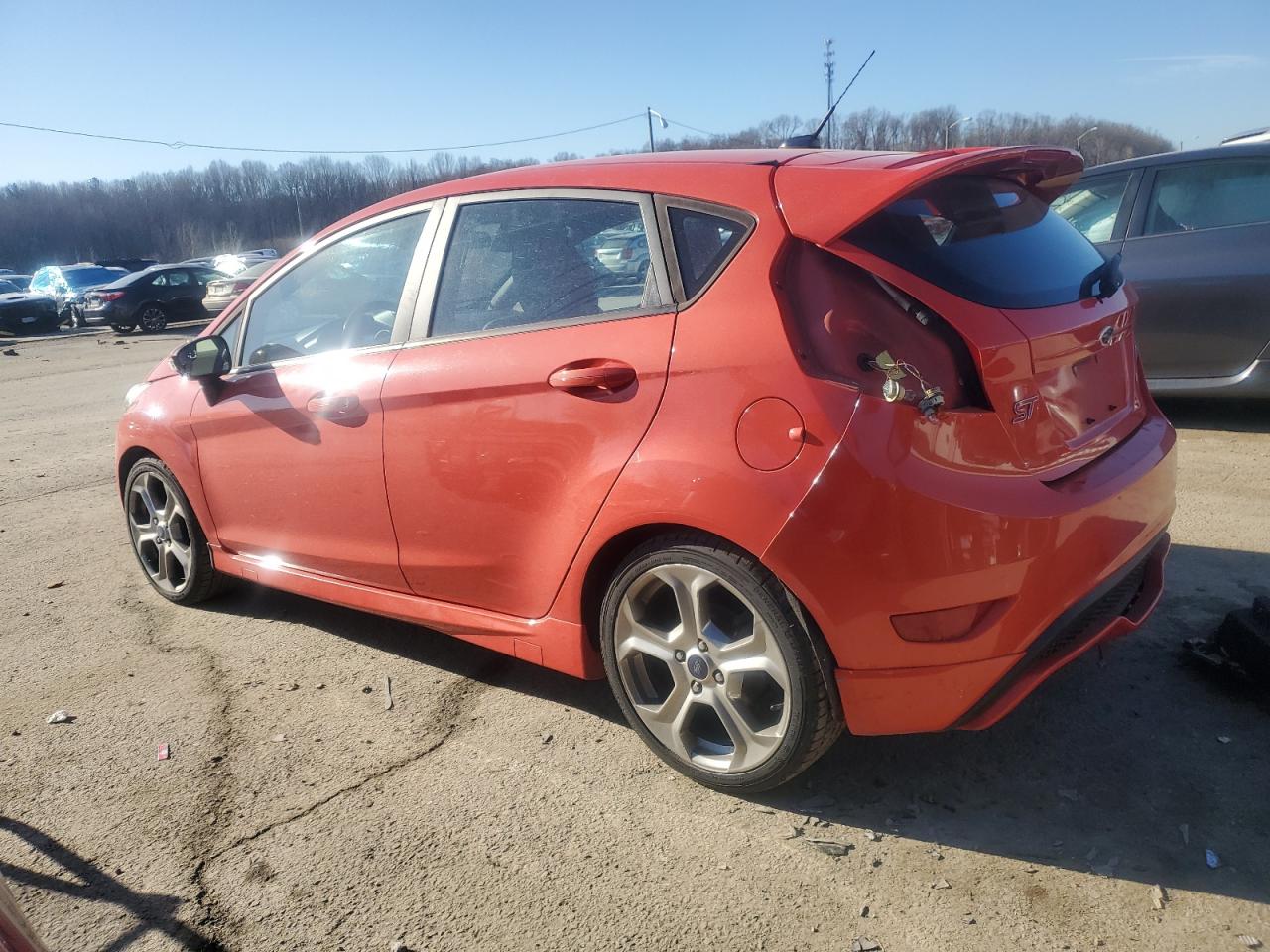 2016 Ford Fiesta - Image 2
