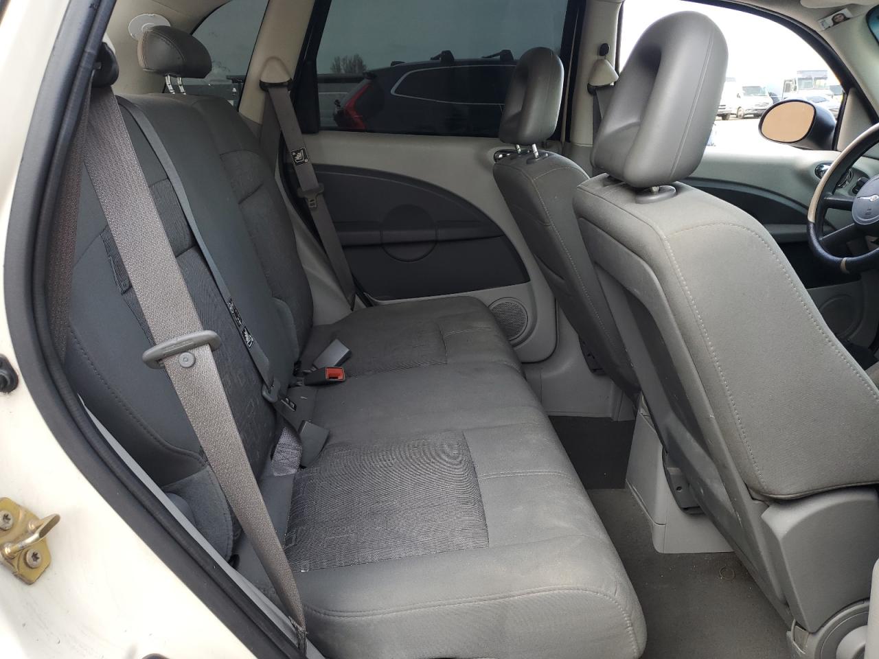 2007 Chrysler PT Cruiser - Image 10
