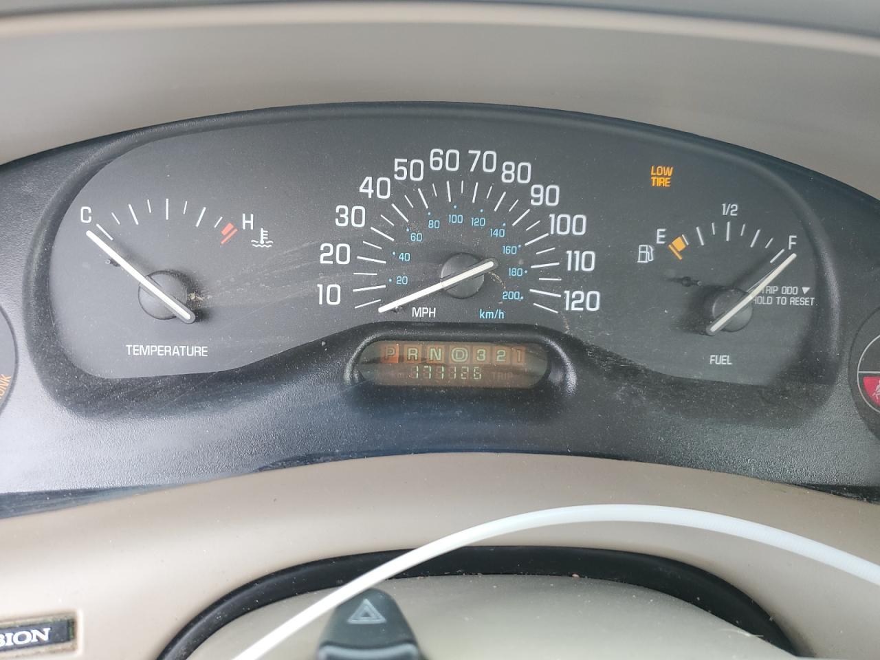 2000 Buick Century - Image 9