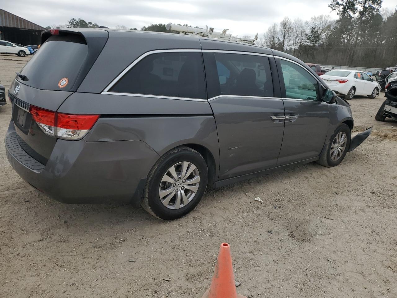 2016 Honda Odyssey - Image 3