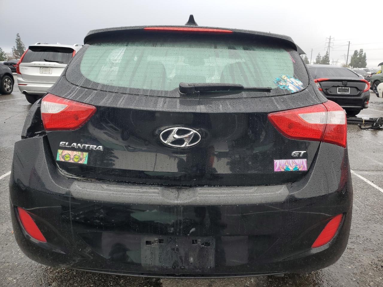 2016 Hyundai Elantra - Image 6