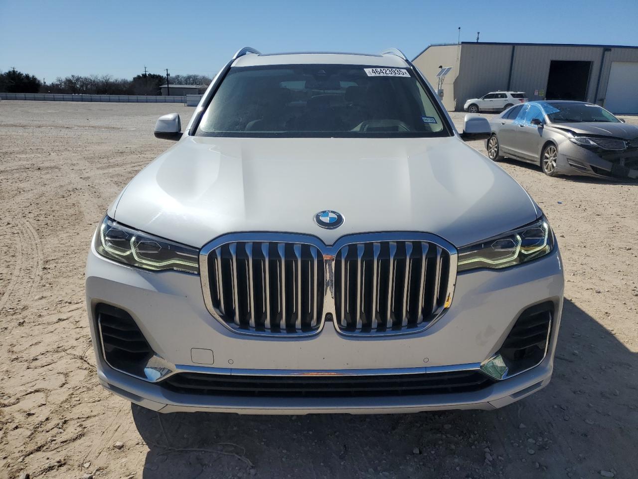2020 BMW X7 - Image 5