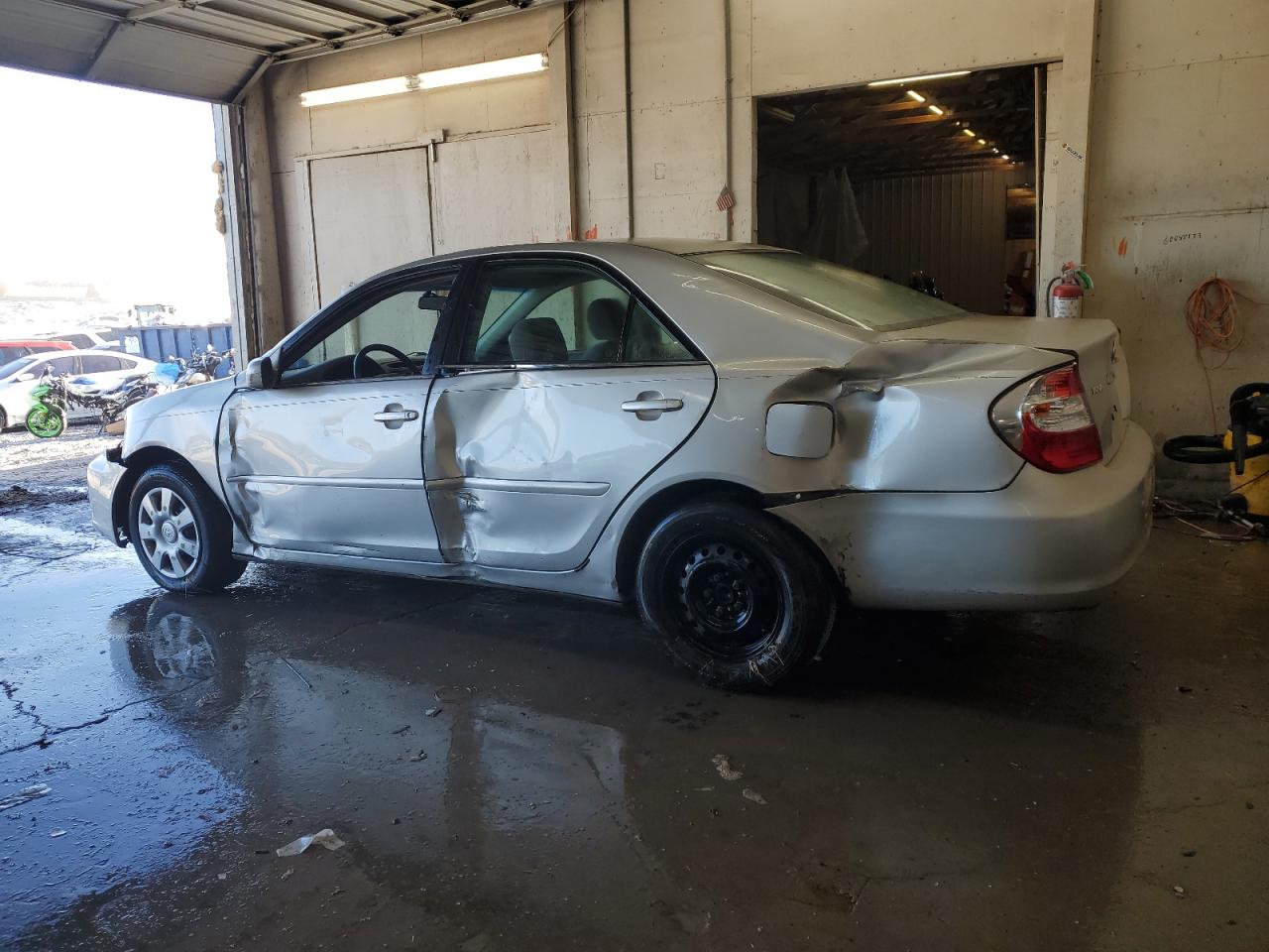 2004 Toyota Camry - Image 2