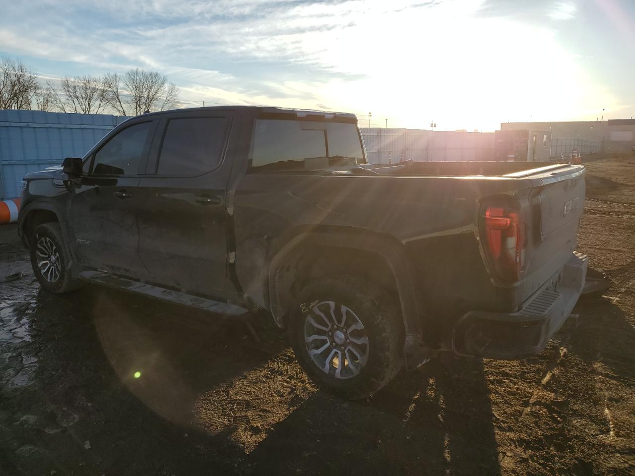 2019 GMC Sierra - Image 2