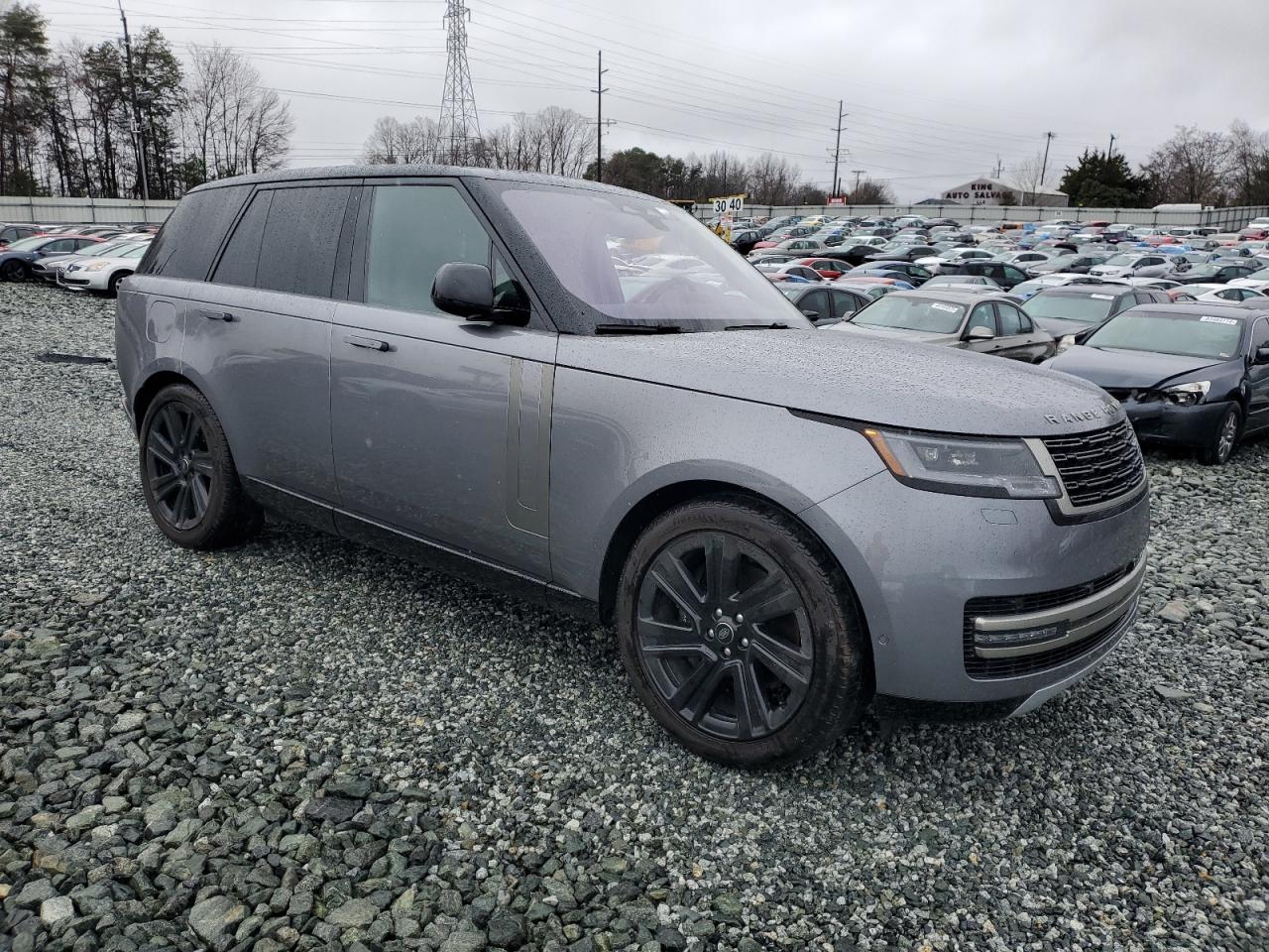 2023 Land Rover Range Rover - Image 4
