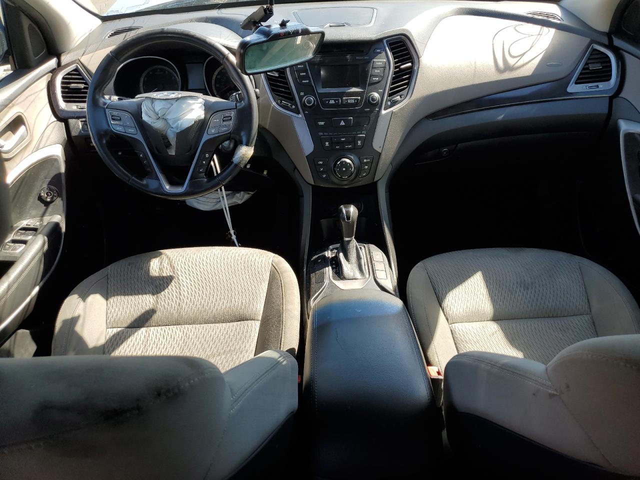 2014 Hyundai Santa Fe - Image 8