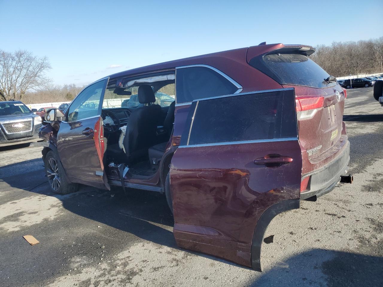 2017 Toyota Highlander - Image 2