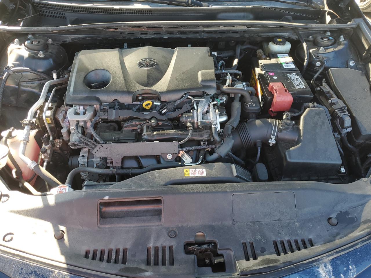 2018 Toyota Camry - Image 11