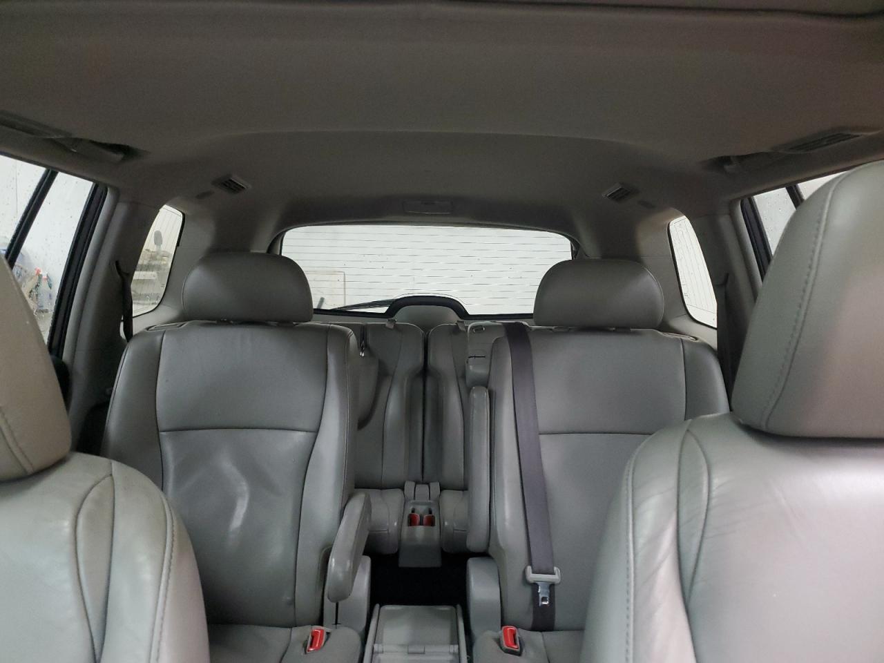2012 Toyota Highlander - Image 10