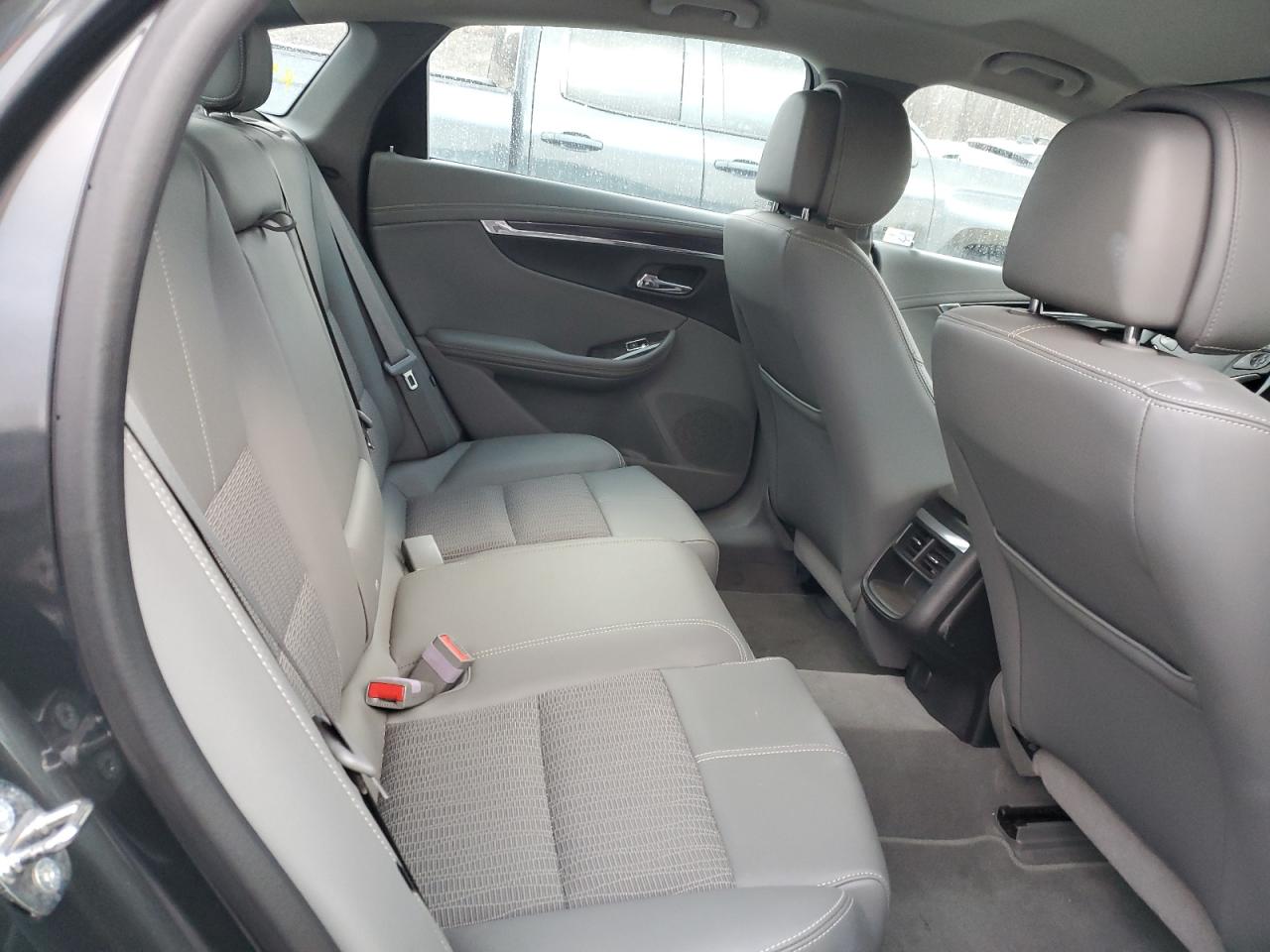 2014 Chevrolet Impala - Image 10