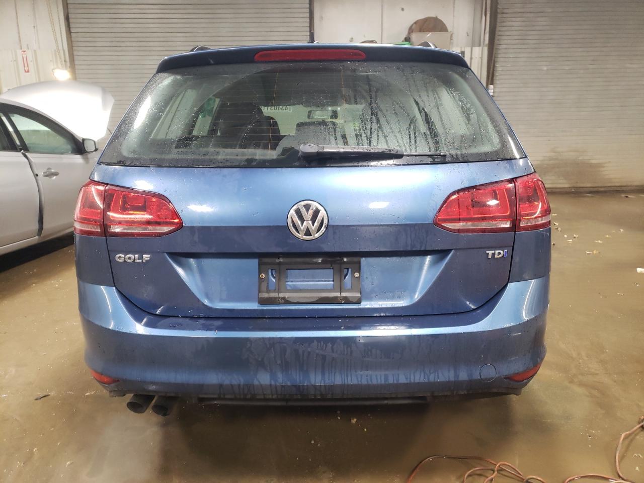 2015 Volkswagen Golf - Image 6