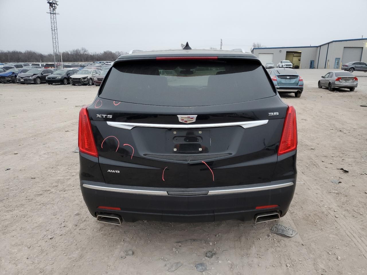 2018 Cadillac XT5 - Image 6