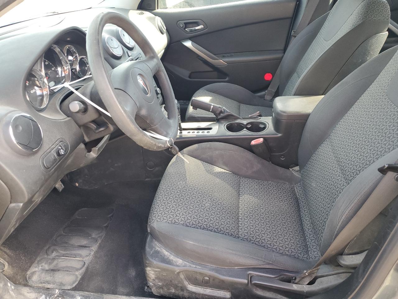 2009 Pontiac G6 - Image 7