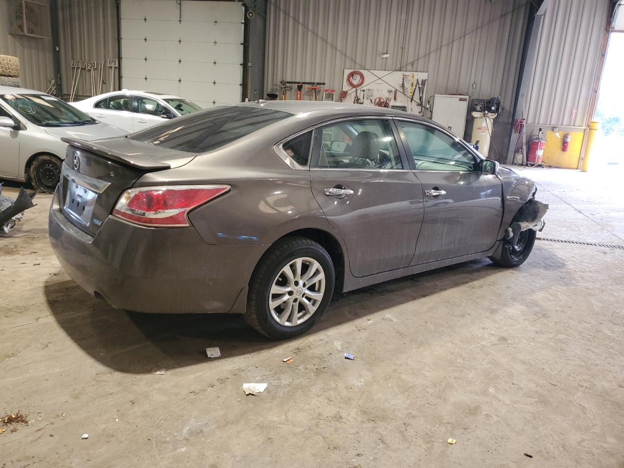 2014 Nissan Altima - Image 3
