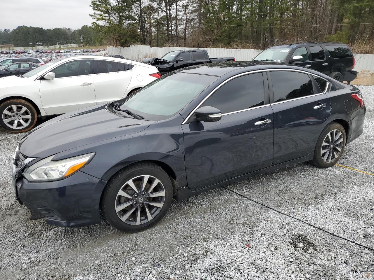 2017 Nissan Altima - Image 1