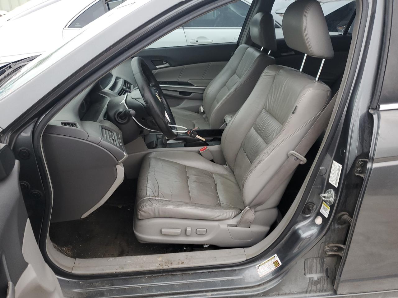 2009 Honda Accord - Image 7