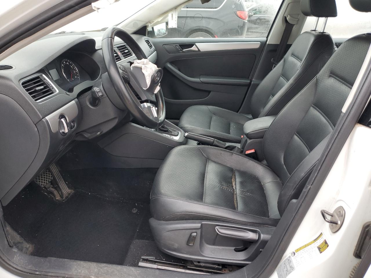 2014 Volkswagen Jetta - Image 7