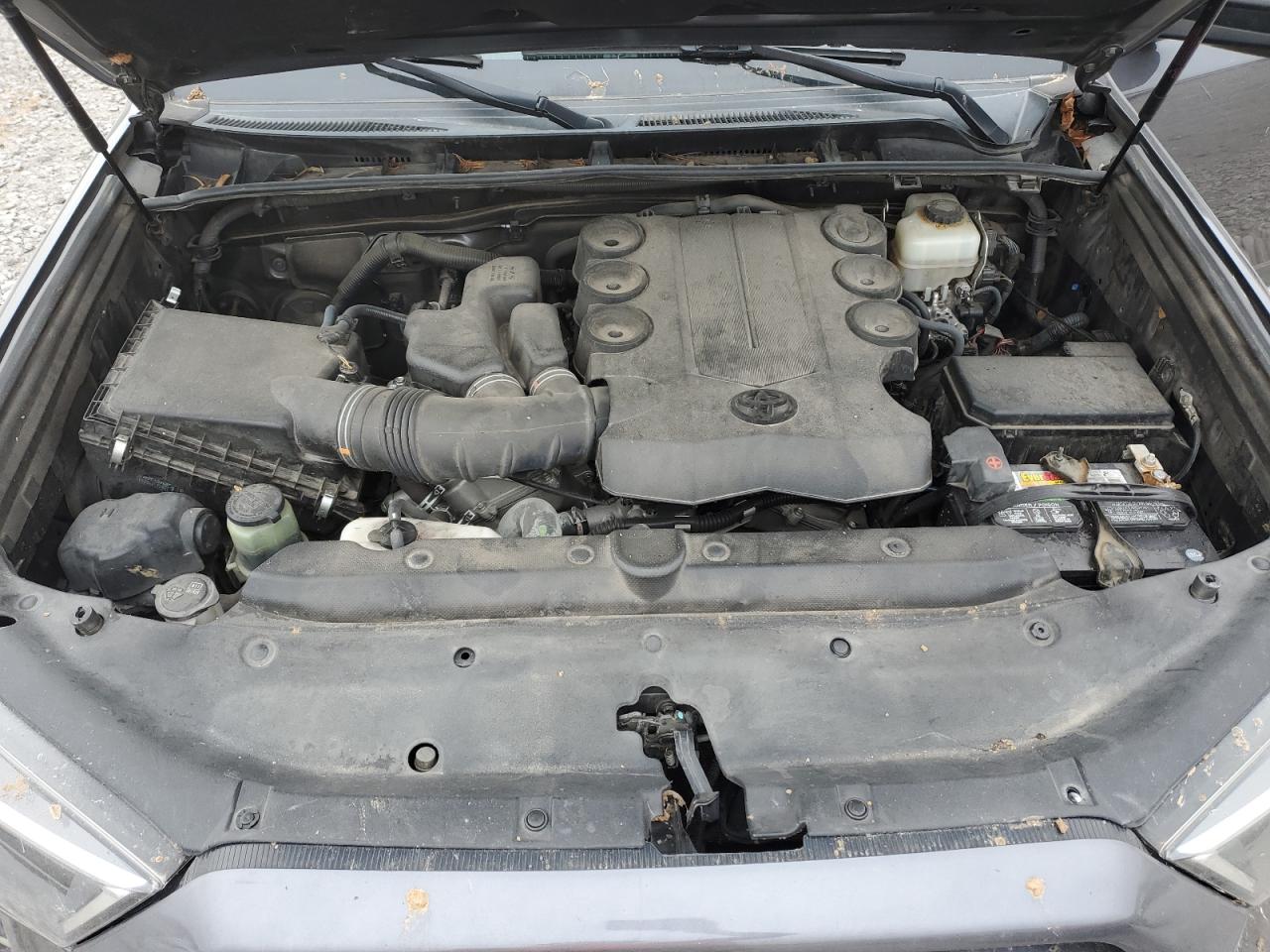 2015 Toyota 4Runner - Image 13