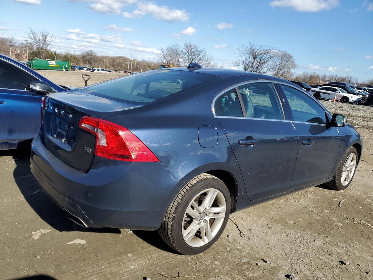 2015 Volvo S60 - Image 3