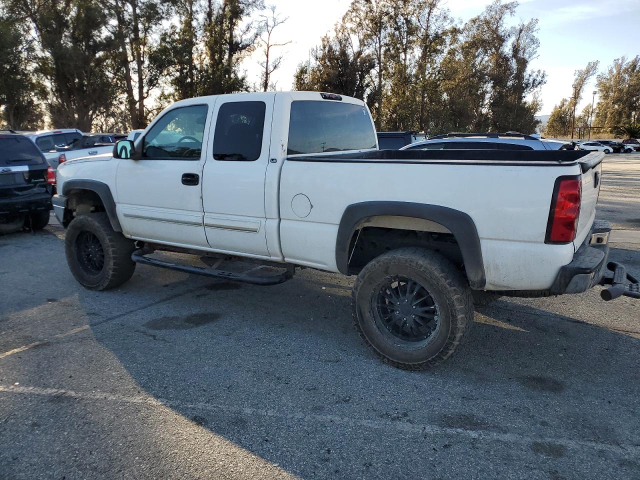 2003 Chevrolet Silverado - Image 2